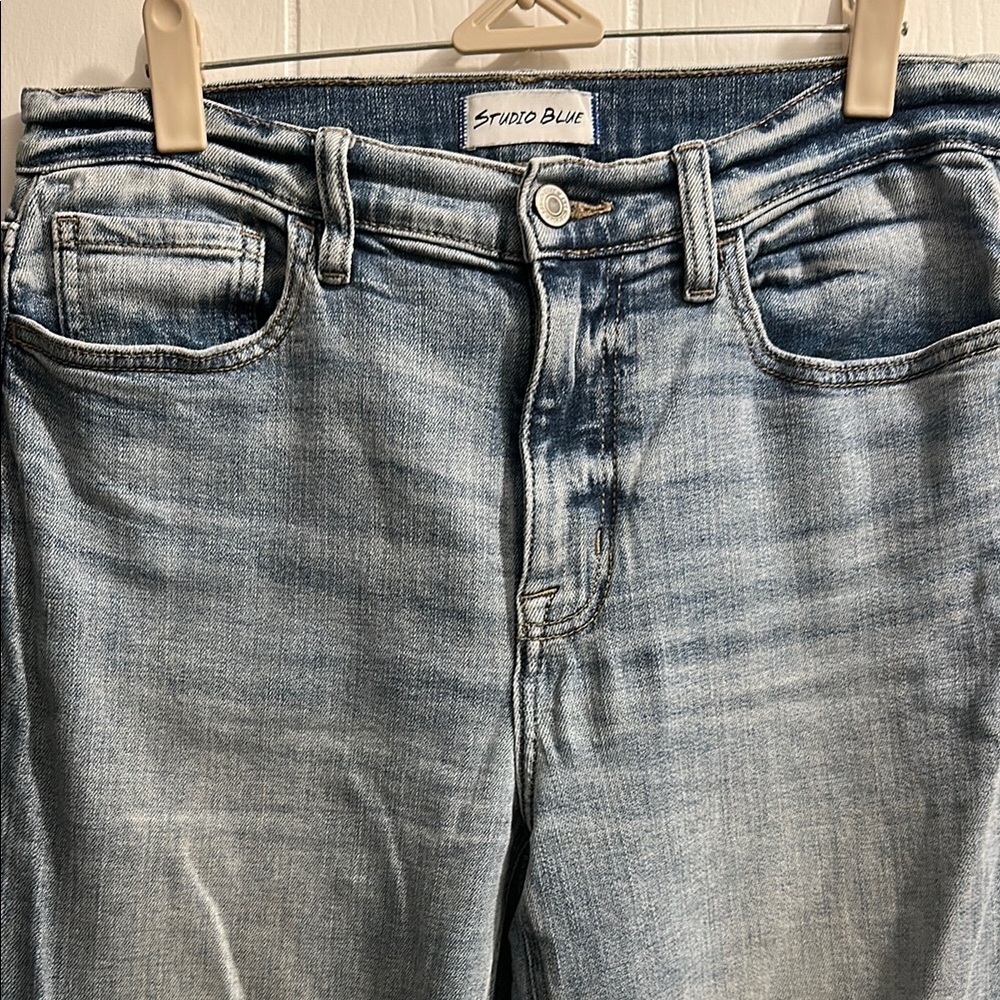 Studio Blue Straight Jeans with Distressed Details - Picture 2 of 8